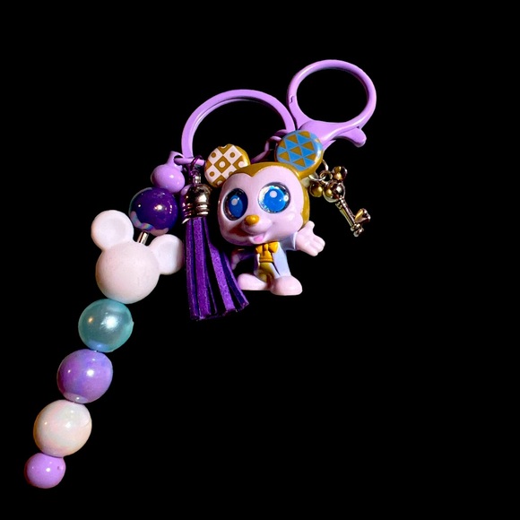 Disney adorable Mickey Mouse - Picture 1 of 3